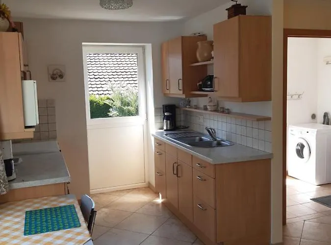 Aan het Singelhof - Mirabelle -- 4 sterren -- met sunshower en tuin